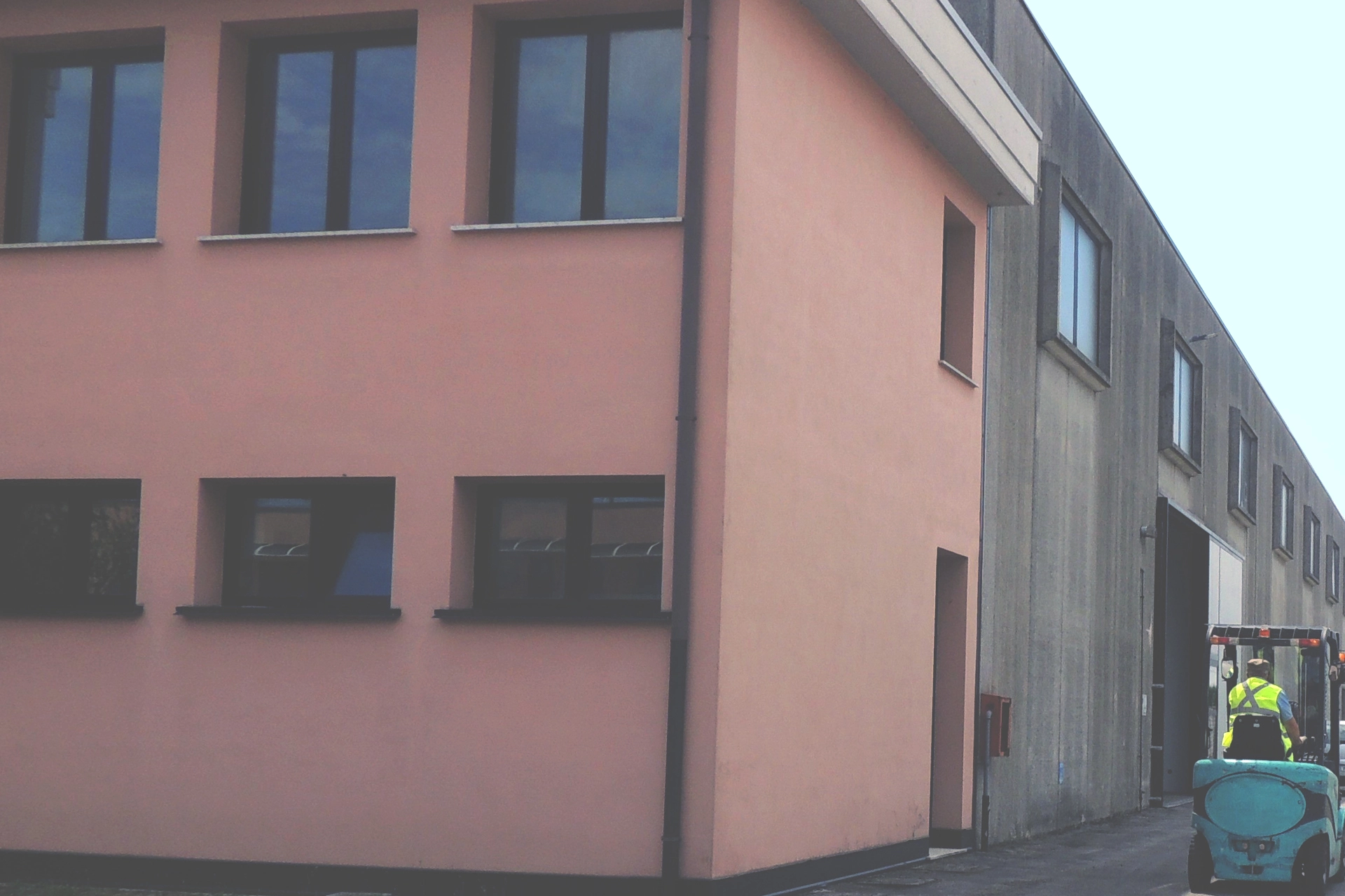 Distribuzione e commercializzazione materie plastiche